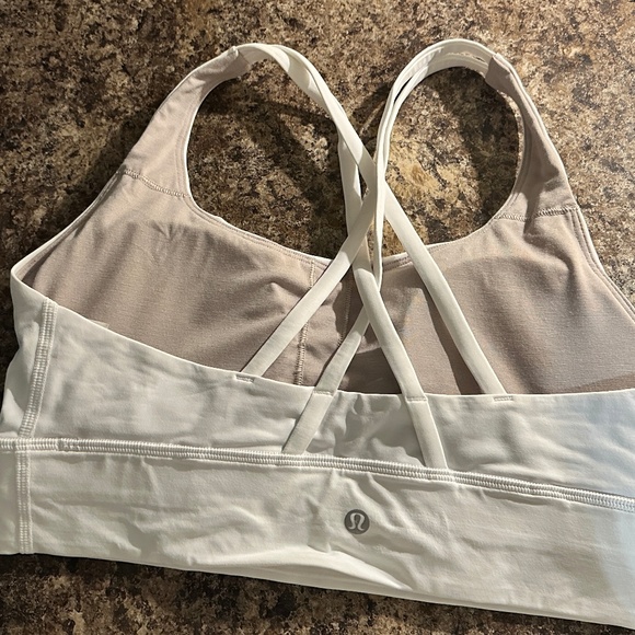 Lululemon Energy Bra - White, Size 8 NWOT, Pads Included - Picture 7 of 8